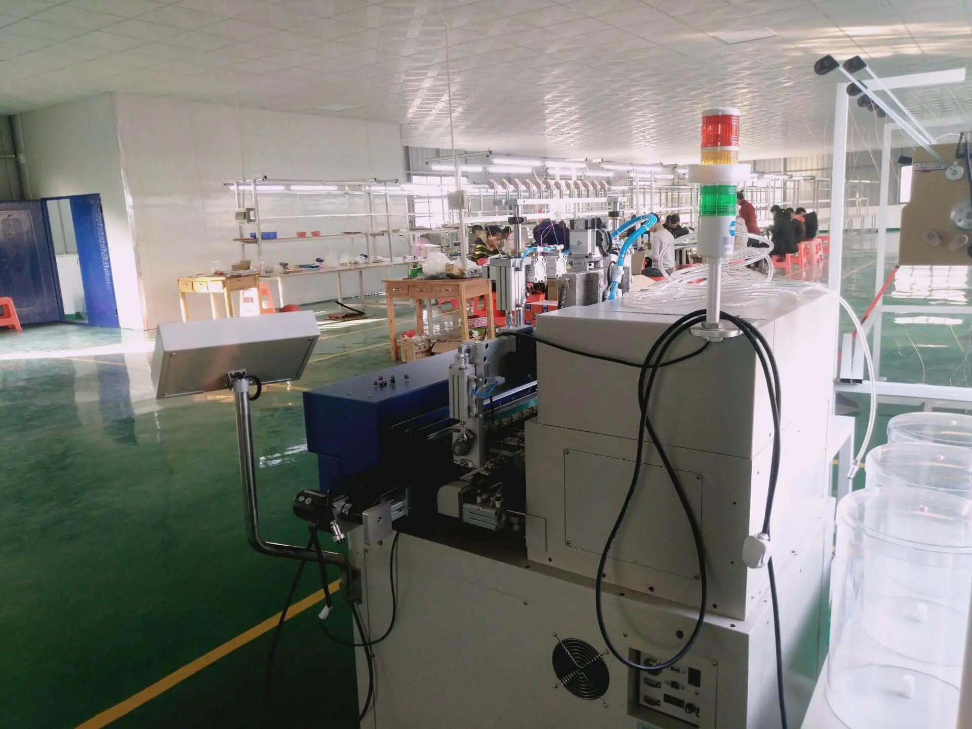 M&aacute;quina integrada de soldadura y bobinado de alambre PIW